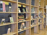 飾り棚展示「文学で巡るいわて～出かけよう！いわて～」会場の様子